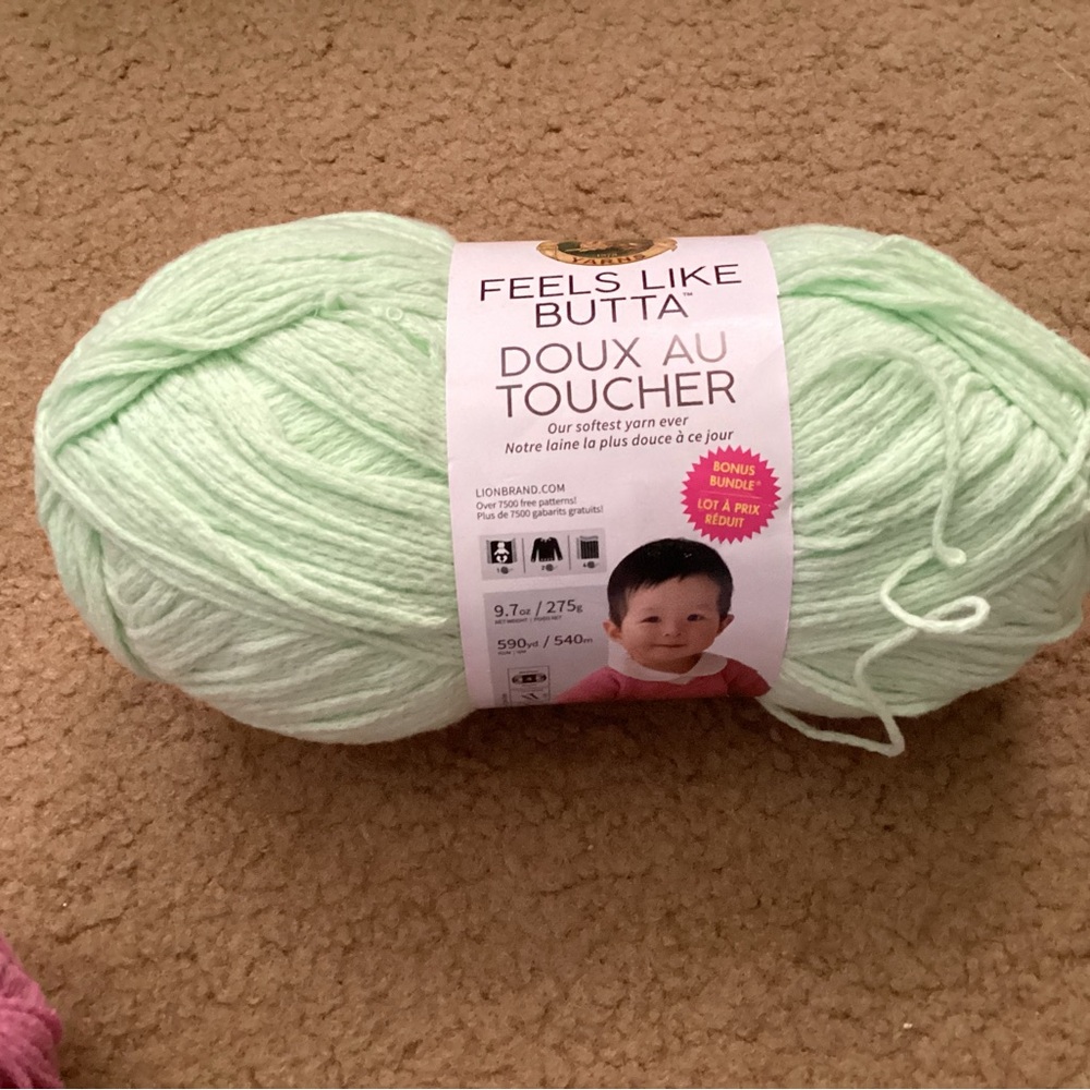 NEW 2 Skeins Lion Brand Feels Like Butta Yarn - Picture 2 of 4